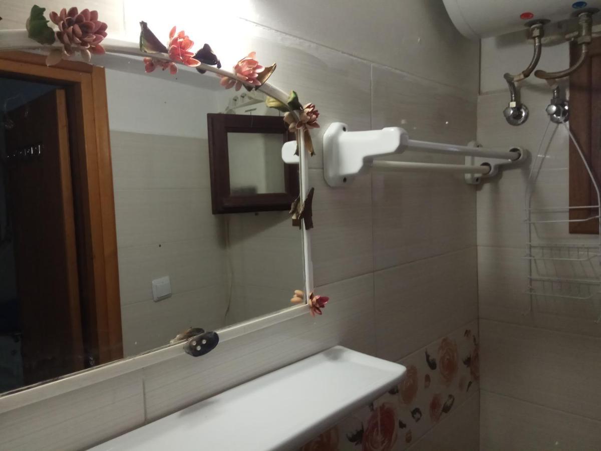 New Style In The Neighborhood Apartment แอร์มูโปลี ภายนอก รูปภาพ